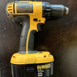 18 Volt Dewalt Drill No Charger Included 