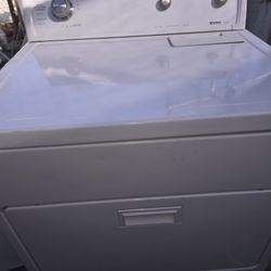 Kenmore Gas Dryer Super Capacity And Heavy Duty Works Excellent