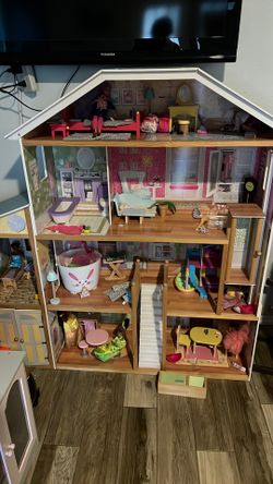 Barbie doll house with furniture