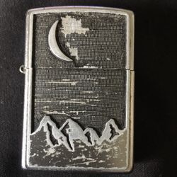 ZIPPO MOON 🌙  LIGHTER