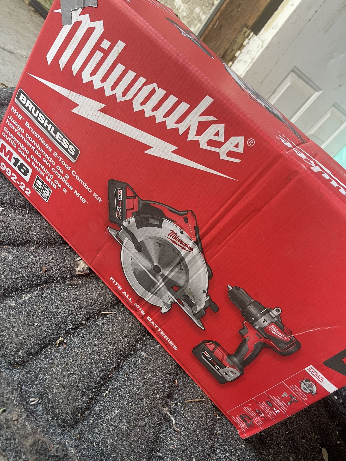 Milwaukee Hammer Drill/ Circular Saw Kit 