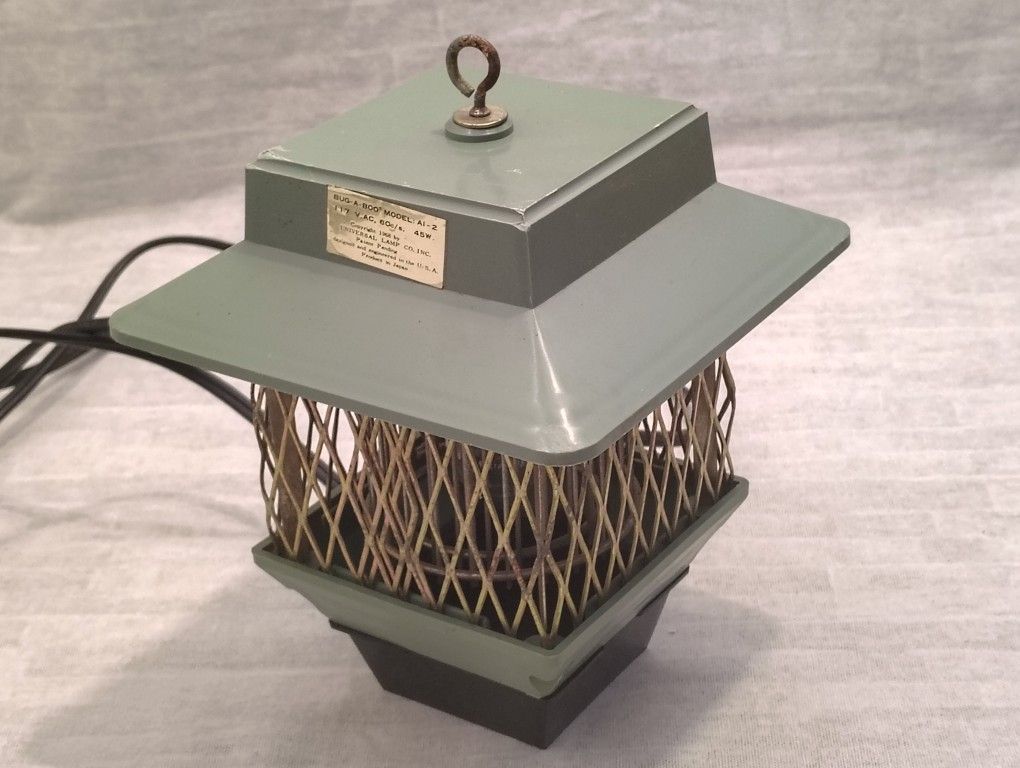 1968 Mint Green A1 21 Universal Lamp Co Bug A Boo Insect Lamp Zapper 250V 45W