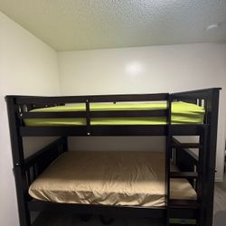 Twin Bunkbeds 
