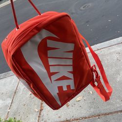 NIKE Travel Shoe Box Bag 