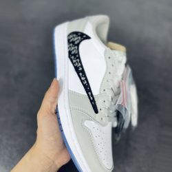 Jordan 1 Low Dior 8