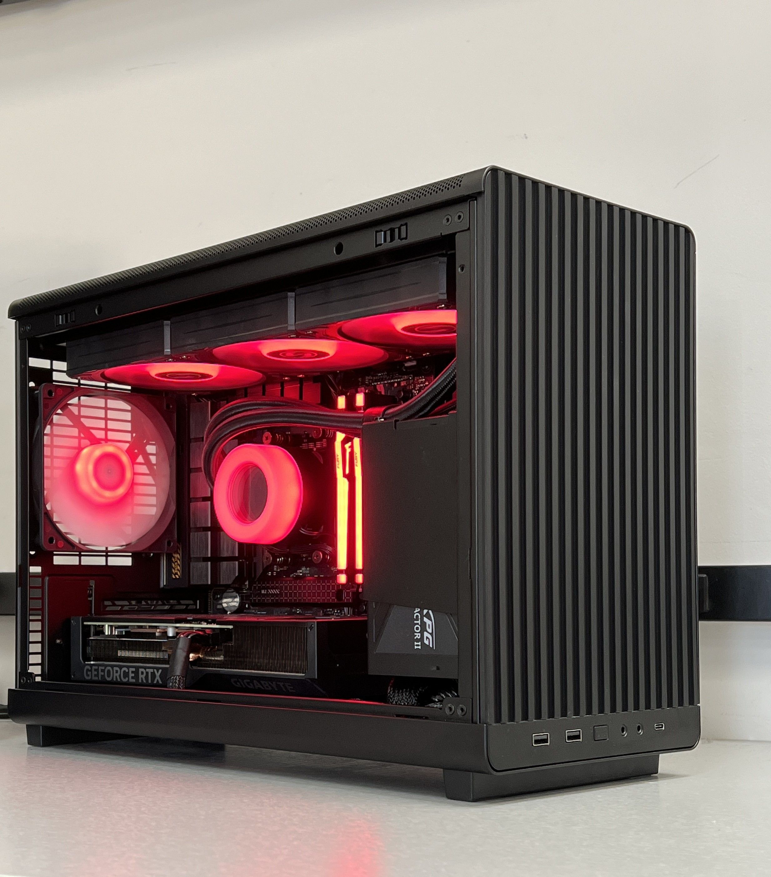 FOX 79 - RTX 5080 CRAD | COMPACT CASE PC | CUSTOM GAMING PC | AMD 7 ...