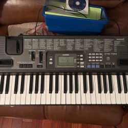 CASIO KEYBOARD CTK-720