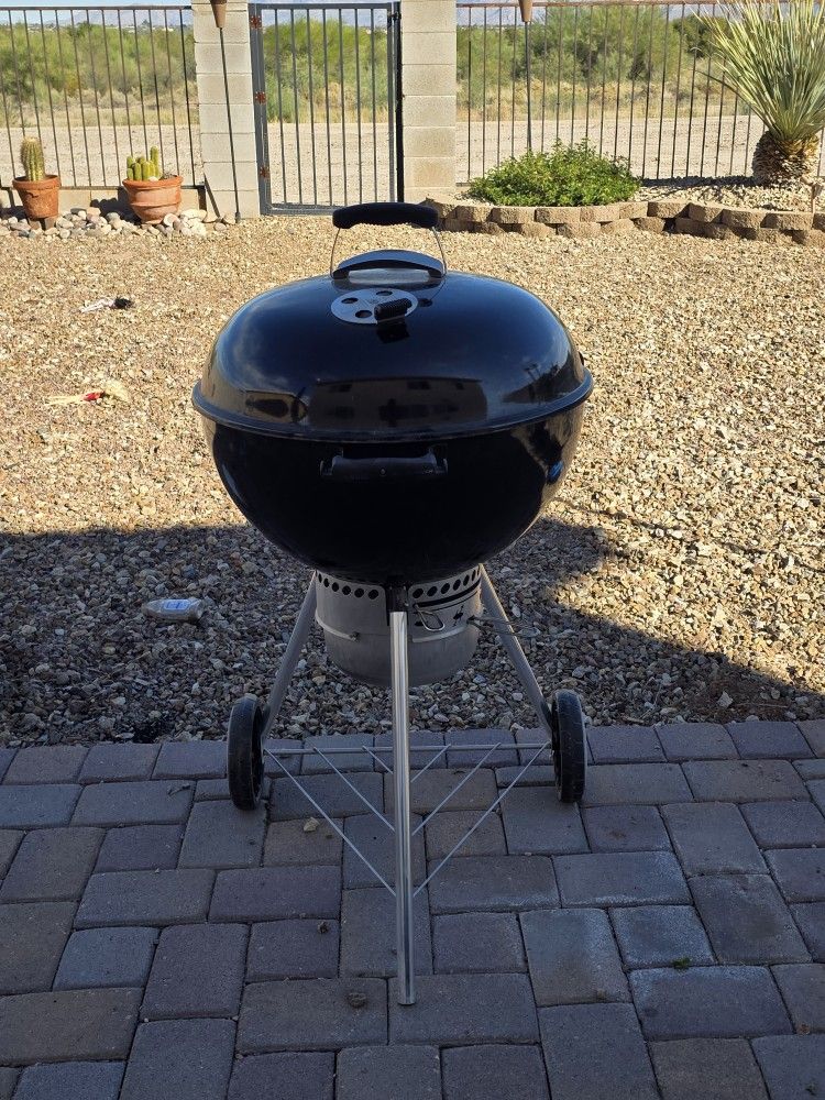 Weber Master Touch 22"