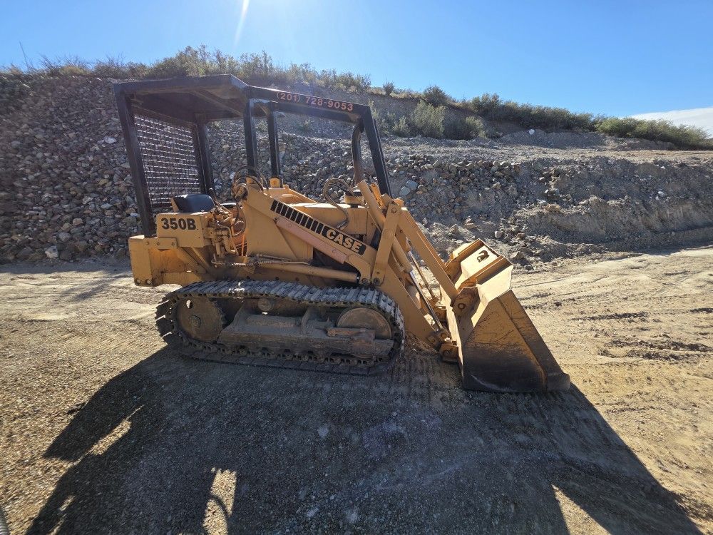 Case 350b Crawler Loader