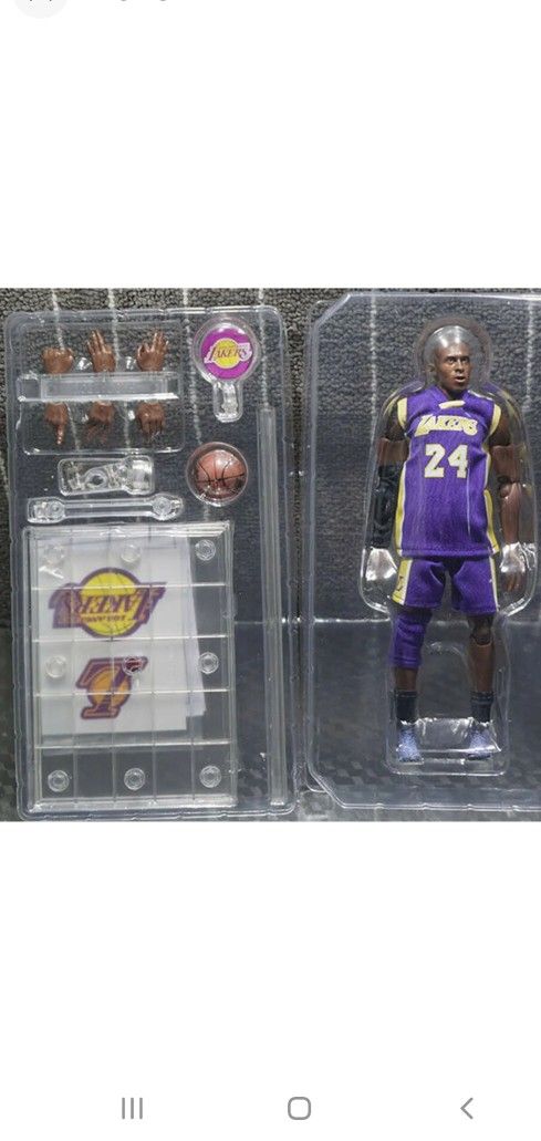 Kobe Bryant Figure 