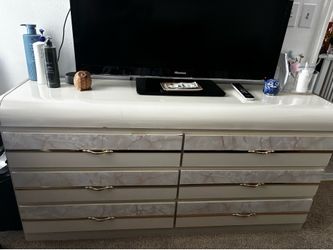 Dresser/Night stand