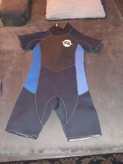 Kids size 8 wetsuit spring suit in greatcondition made by isosi