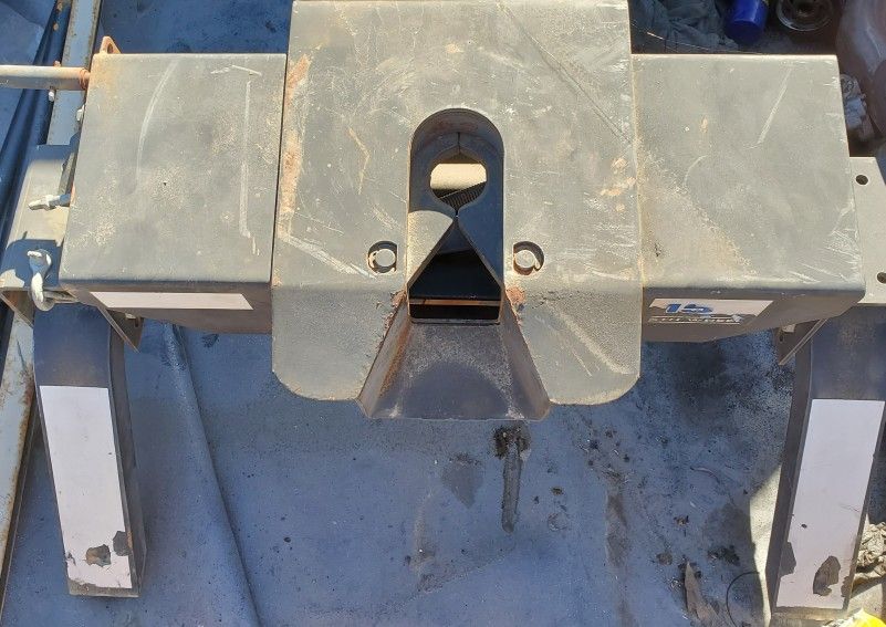 Reese 5th Wheel Hitch 15k Rating