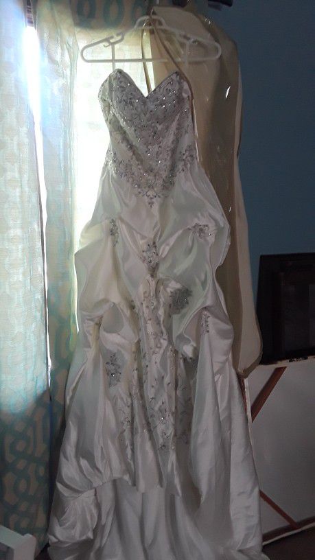 Wedding Dresses For Sale