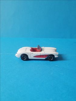 Matchbox 1957 Chevrolet Corvette Conver 1998.
