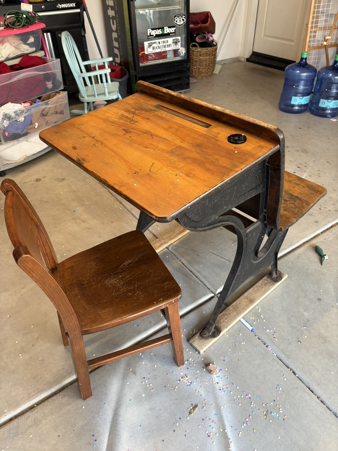 Vintage Desk With Ink Container