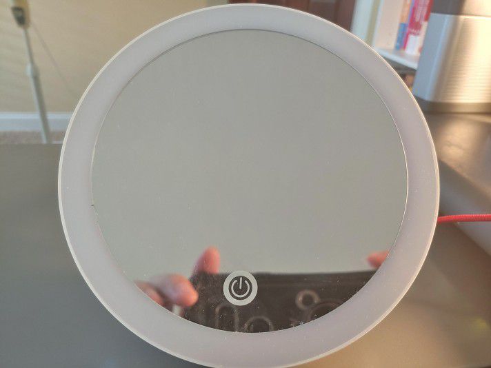 Attachable Make Up Mirror With LED Light