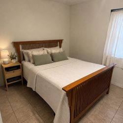 Wood Queen Bed Frame 