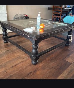 Coffee table / middle center table