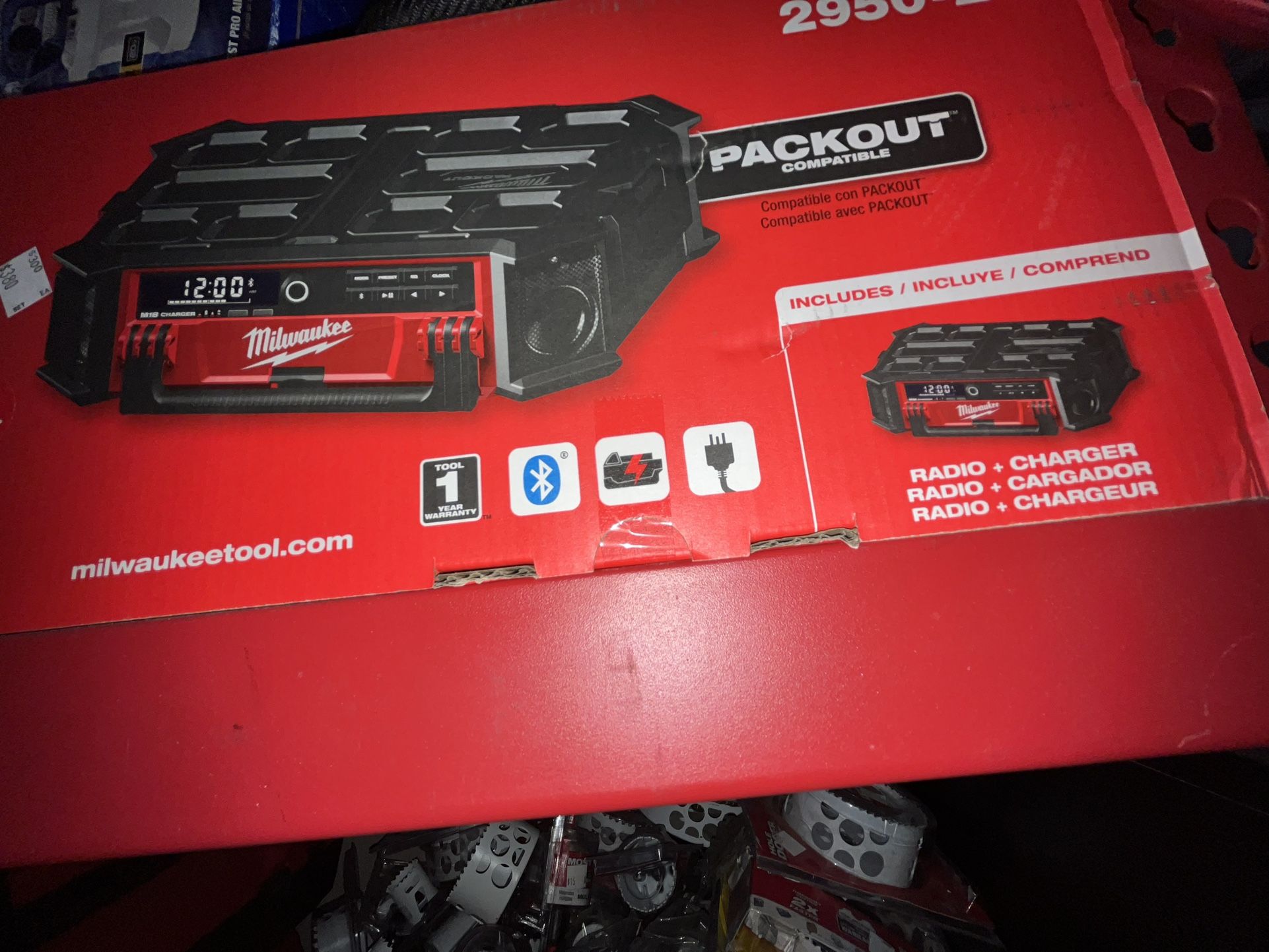 New Milwaukee 18 Volt Pack out Radio & Charger $300 Tool only 