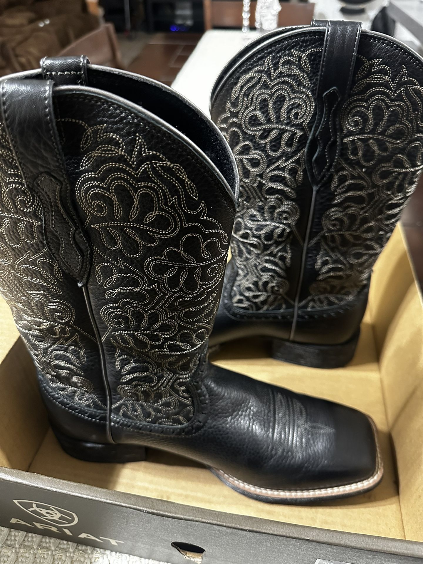 Ariat Women Size 11