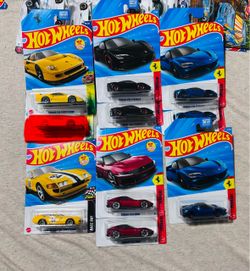 Hot Wheels Ferrari $5