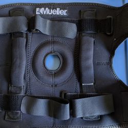 Mueller Hinged Knee Brace