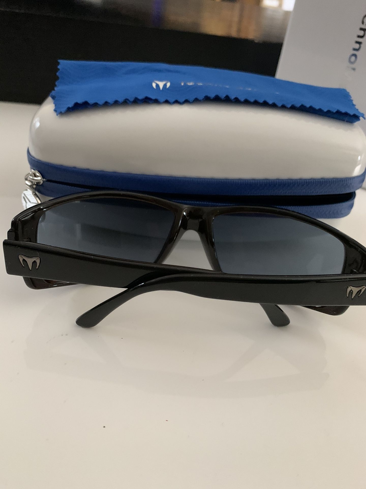 TECHNOMARINE SUNGLASSES 😎! BIG BIG SALE ( THREE)