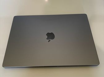 MacBook Pro 16" (M1 Pro Chip) • UPGRADED 1TB SSD • 16GB RAM • Space Gray