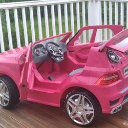 
Kid Trax 2 Seater Mercedes GL 63 12V Powered Ride On