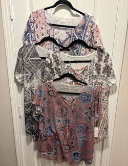 Lot of 4 Style & Co Short Sleeve Tops - women’s size XL - Clothes bundle