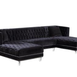 Moda Black Velvet 3pc. Sectional

