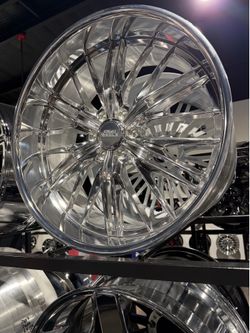24s staggered wheels 6lug Chevy Silverado with tires zl1