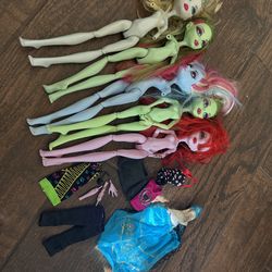 Monster high parts dolls and accessories