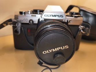 35 MM CAMERA OLYMPUS OM10