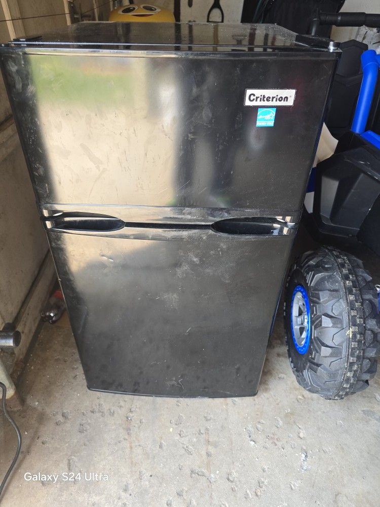 Mini Fridge