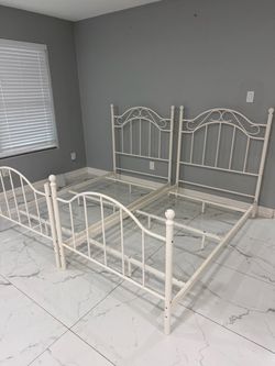Twin Frame