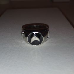 NEW SILVER STAR TREK INSIGNIA RING