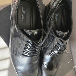 Men Size 10.5 Dressing Shoes 