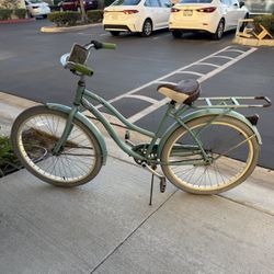 Huffy Regatta Cruiser Bike