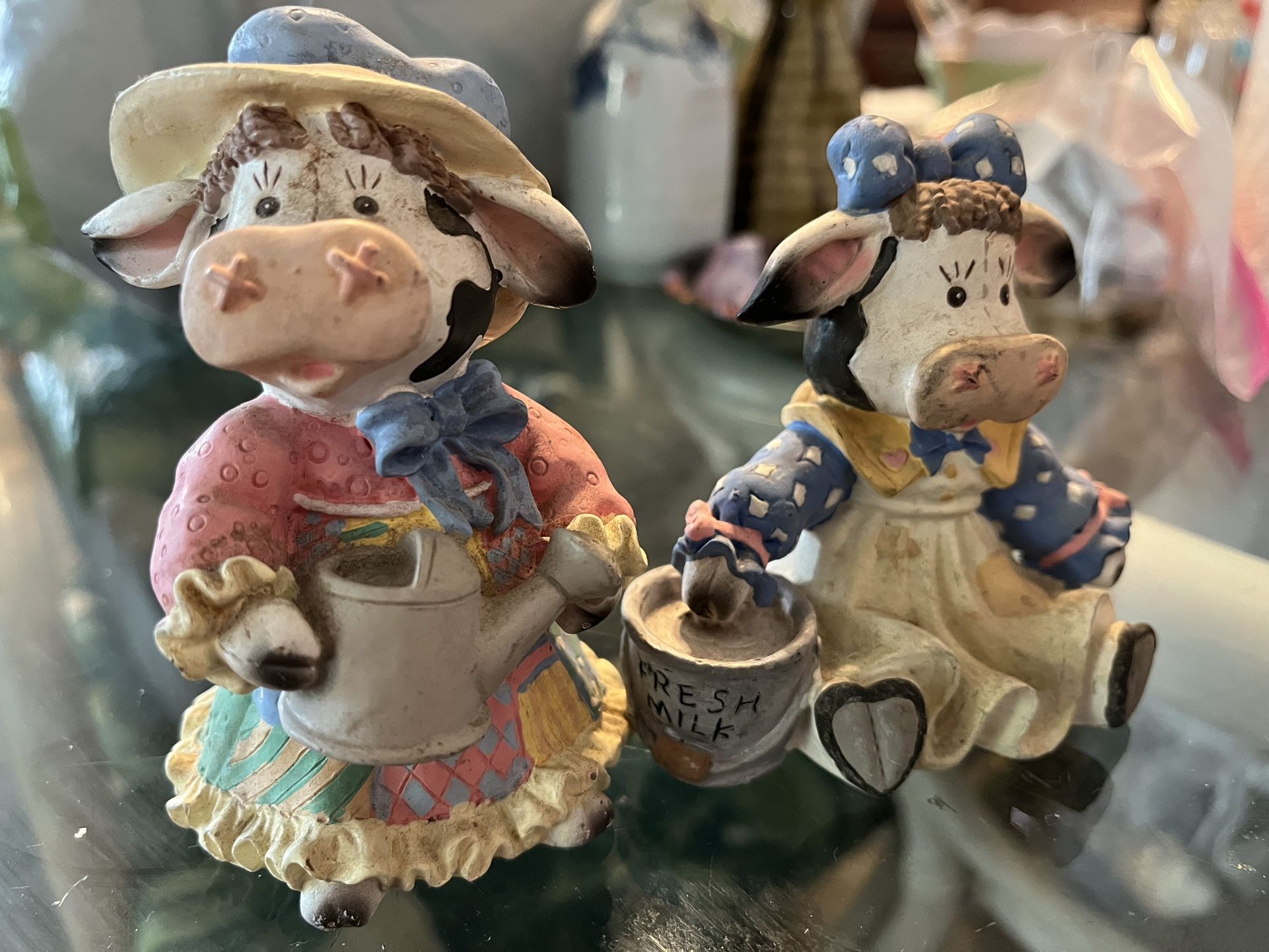A Pair Of Mary's Moo Moos collection Figurines