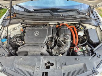 Acura ILX hybrid 2013 for sale mechanic opportunity.