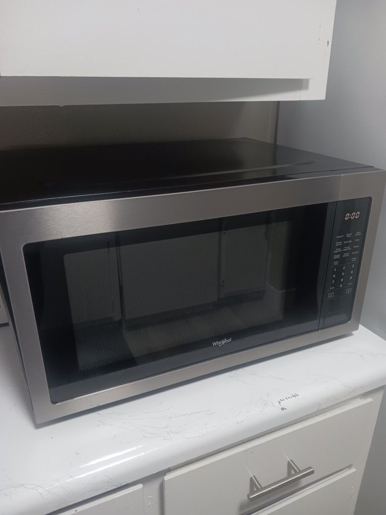 Microwave Black 1200w