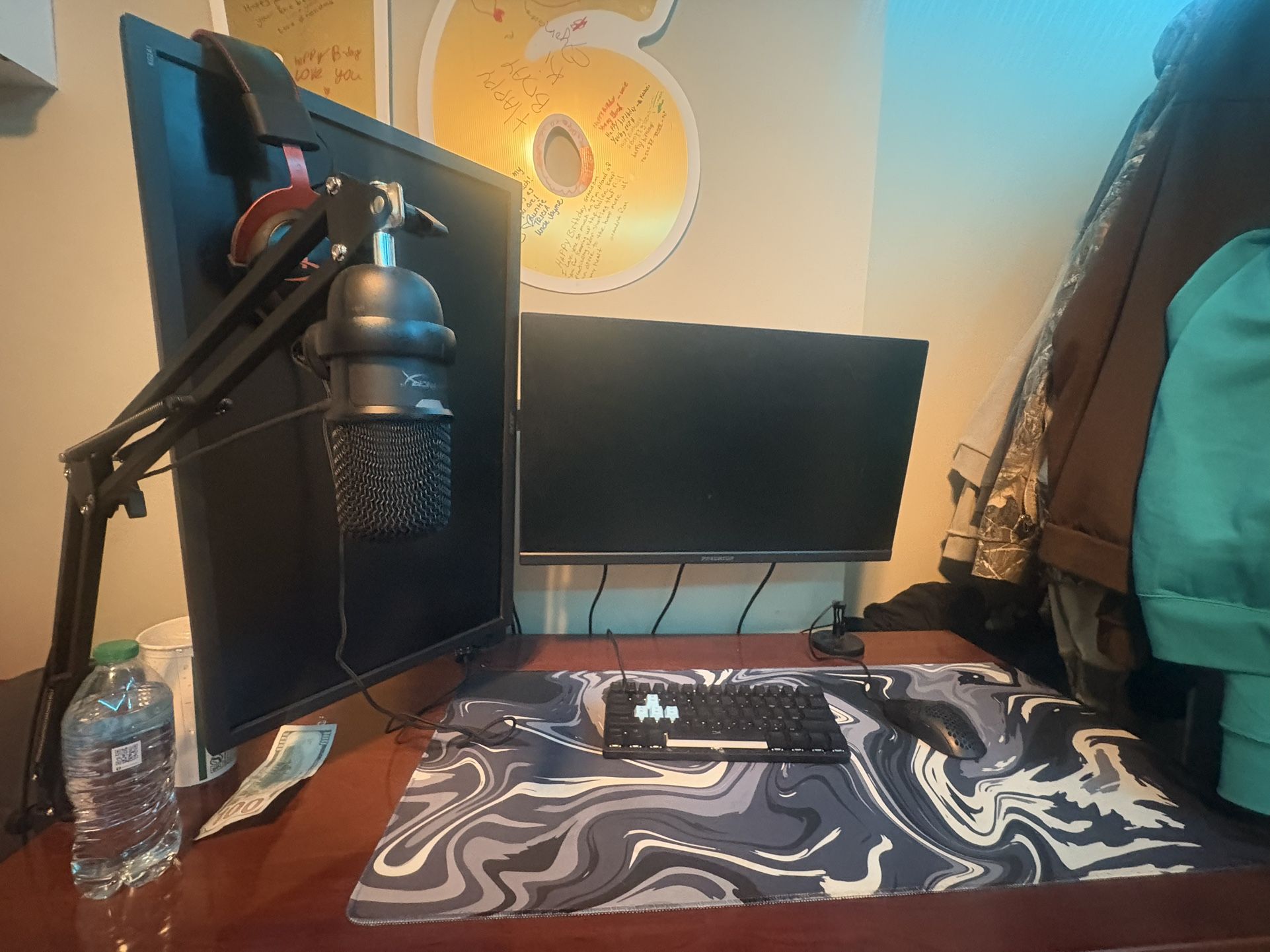 pc and monitor