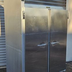 Traulsen Refrigerator Get Free Local Delivery One-Year Warranty.