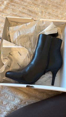 Sonoma black boots size 7.5