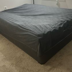 Full Size Bed/box