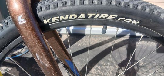Mountain Bike giant cross trail $399