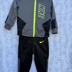 Toddler Nike set