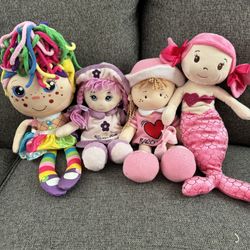 Girls Stuffed Dolls - set of 4
